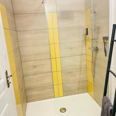 La Grisolle De 4 A 14 Personnes בית נופש Landouzy-la-Cour