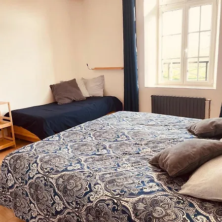 בית נופש La Grisolle De 4 A 14 Personnes