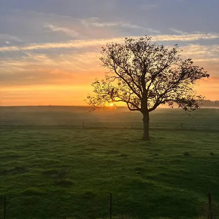 בית נופש La Grisolle De 4 A 14 Personnes